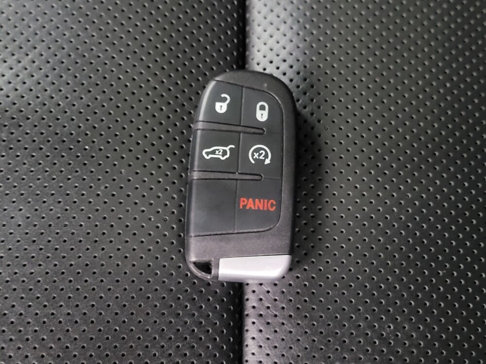 2020 Jeep Grand Cherokee in Houston, TX 77060 - 18126158 32