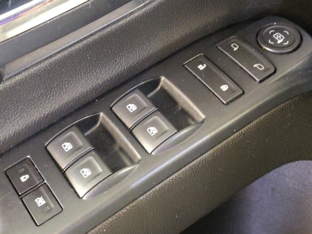 2018 Chevrolet Silverado 1500 in Houston, TX 77060 - 18126160 27