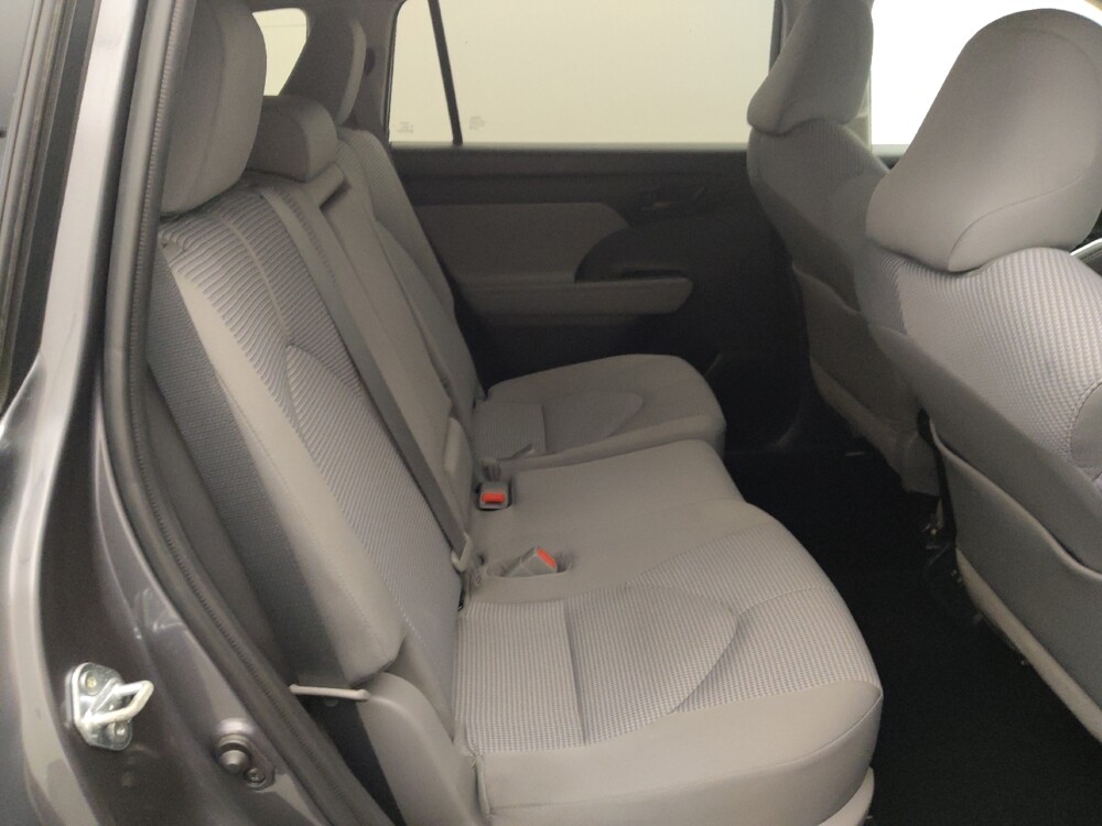 2021 Toyota Highlander in Houston, TX 77074 - 18126165 19