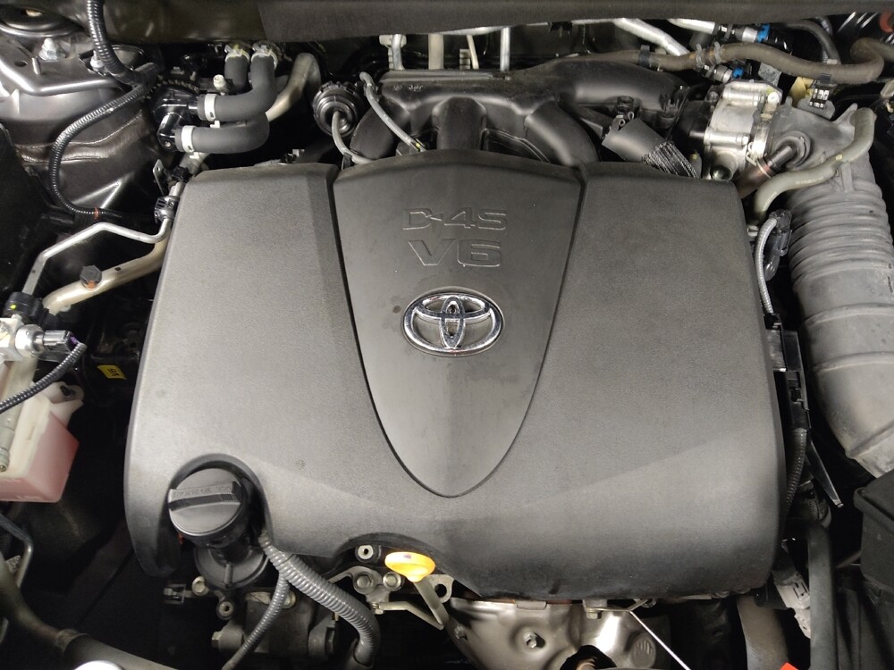 2021 Toyota Highlander in Houston, TX 77074 - 18126165 30