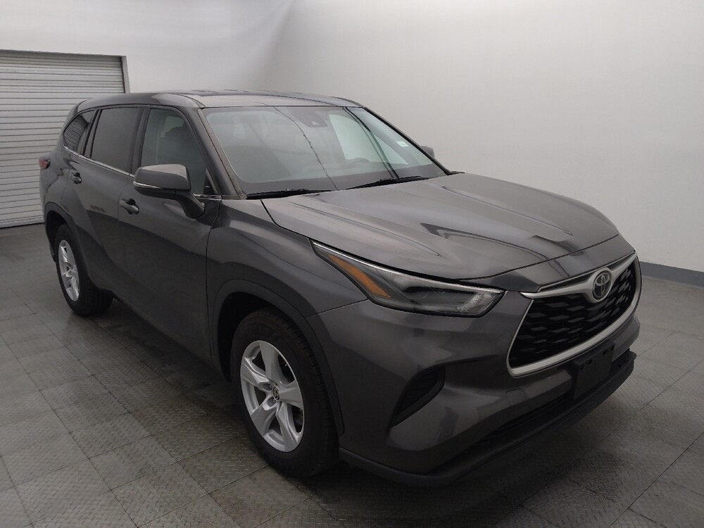 2021 Toyota Highlander in Houston, TX 77074 - 18126165 13