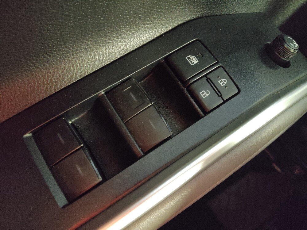 2021 Toyota Highlander in Houston, TX 77074 - 18126165 27