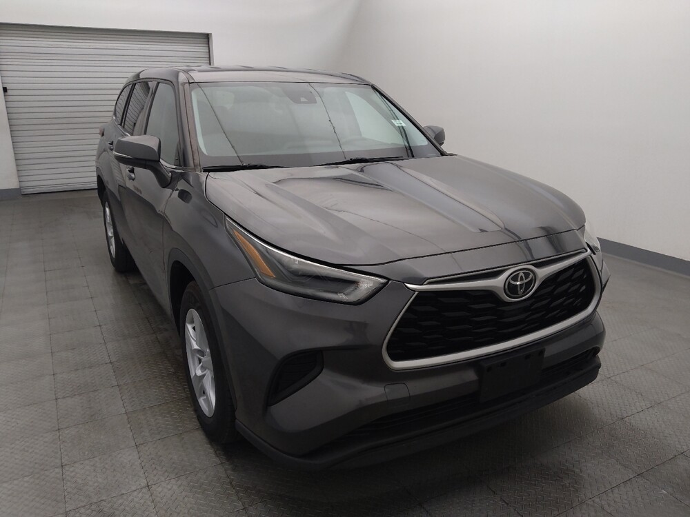 2021 Toyota Highlander in Houston, TX 77074 - 18126165 14