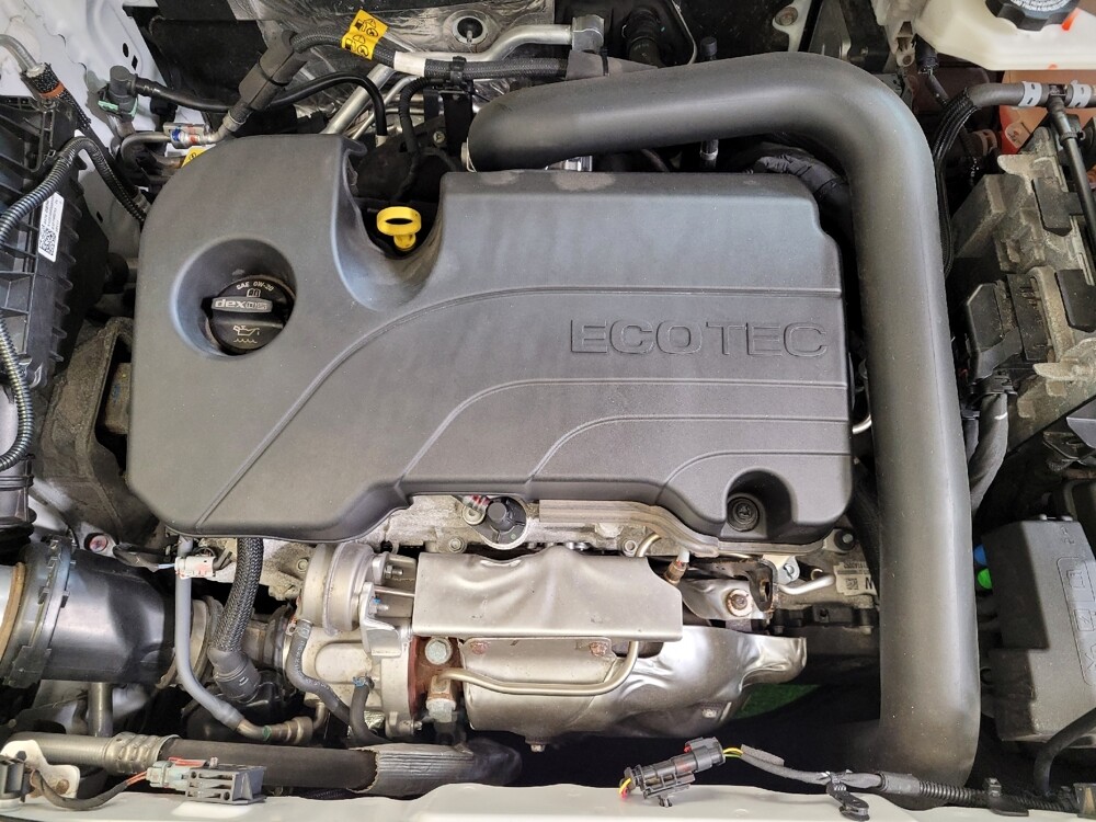 2023 Chevrolet Equinox in Cincinnati, OH 45255 - 18126171 30