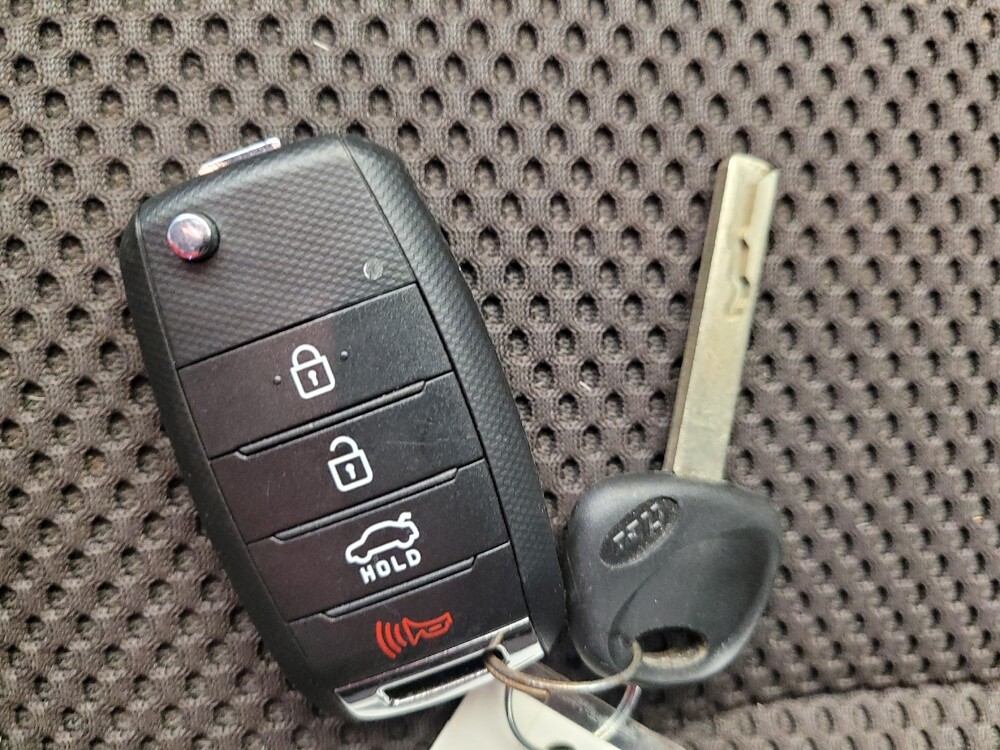 2019 Kia Optima in Cincinnati, OH 45255 - 18126174 32