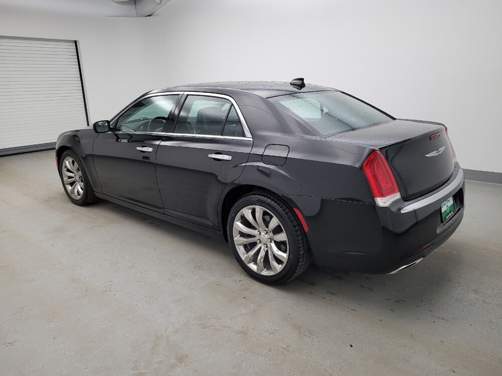 2019 Chrysler 300 in Cincinnati, OH 45255 - 18126177 3