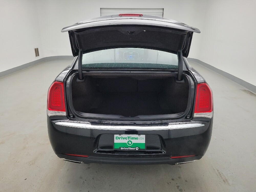 2019 Chrysler 300 in Cincinnati, OH 45255 - 18126177 29
