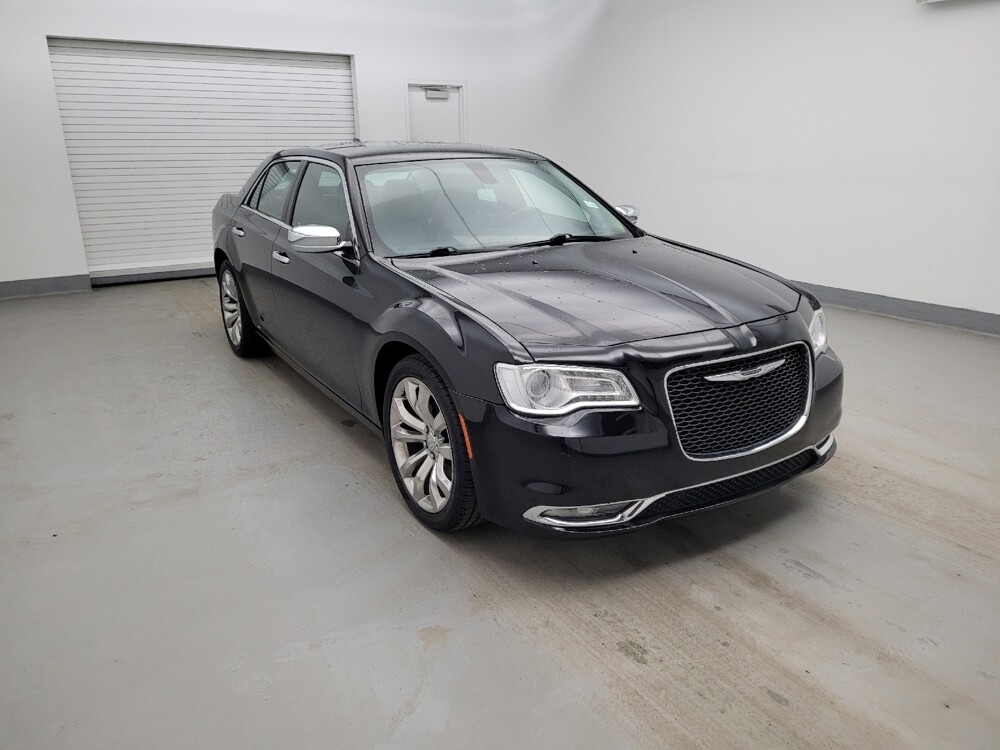 2019 Chrysler 300 in Cincinnati, OH 45255 - 18126177 13