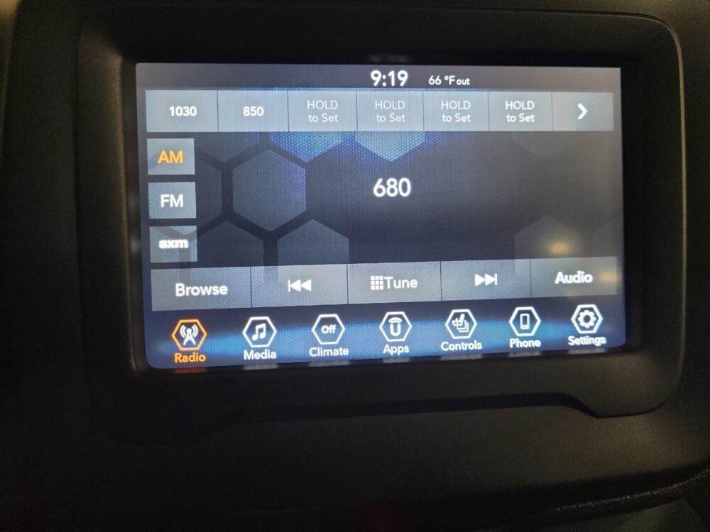 2020 Jeep Renegade in New Castle, DE 19720 - 18126186 25