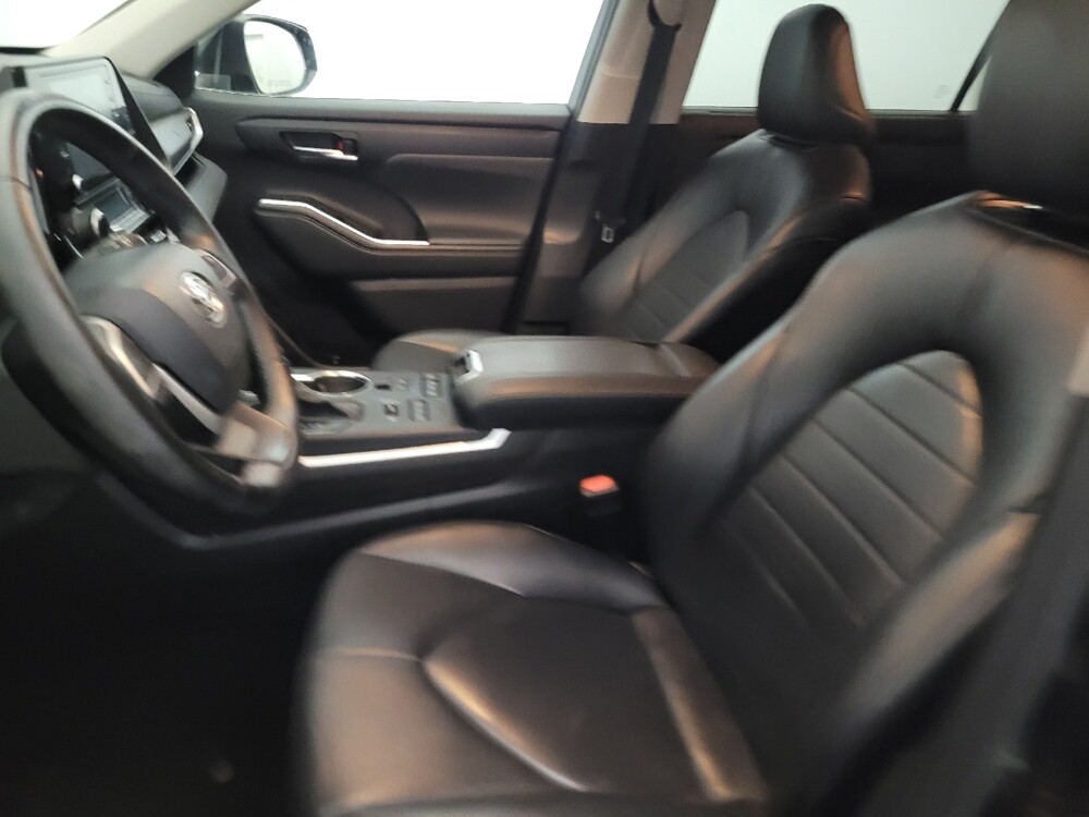 2022 Toyota Highlander in Henrico, VA 23223 - 18126188 17