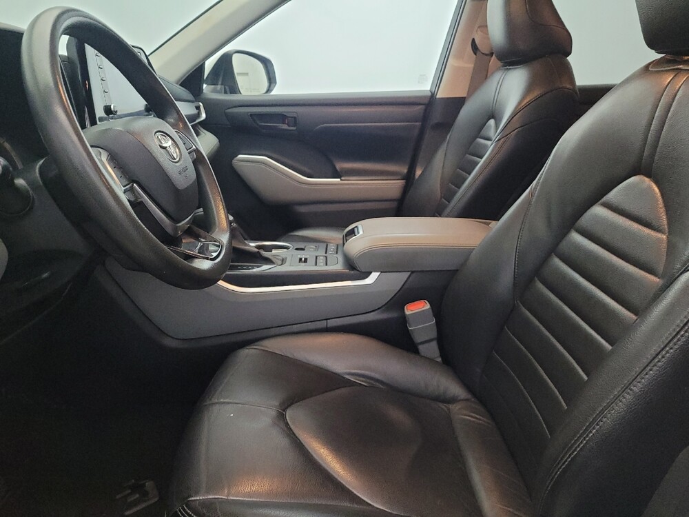 2021 Toyota Highlander in Richmond, VA 23235 - 18126206 17