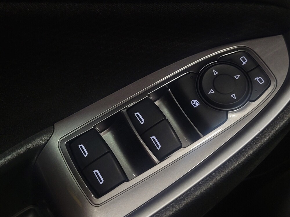 2020 Chevrolet Malibu in Pittsburgh, PA 15236 - 18126209 27