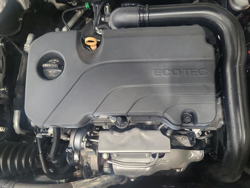 2020 Chevrolet Malibu in Pittsburgh, PA 15236 - 18126209 30