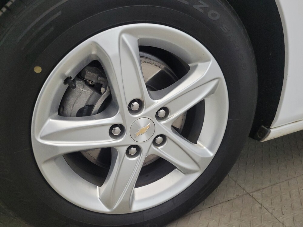 2020 Chevrolet Malibu in Pittsburgh, PA 15236 - 18126209 31