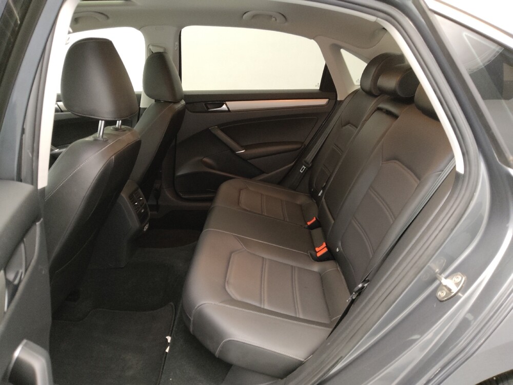 2022 Volkswagen Passat in Topeka, KS 66611 - 18126219 18