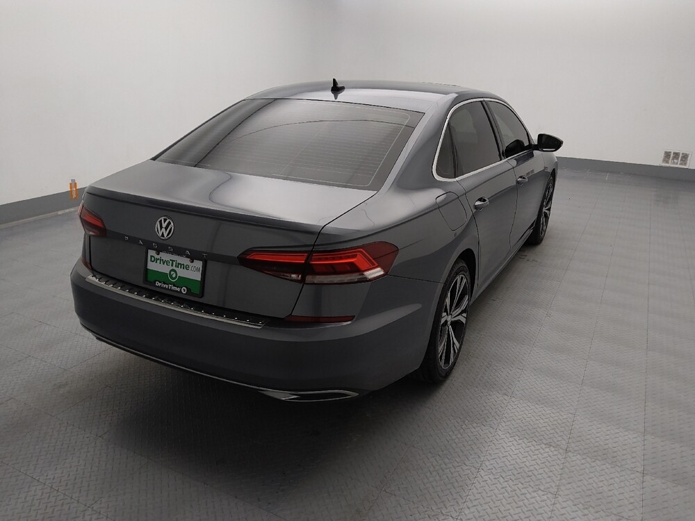 2022 Volkswagen Passat in Topeka, KS 66611 - 18126219 7