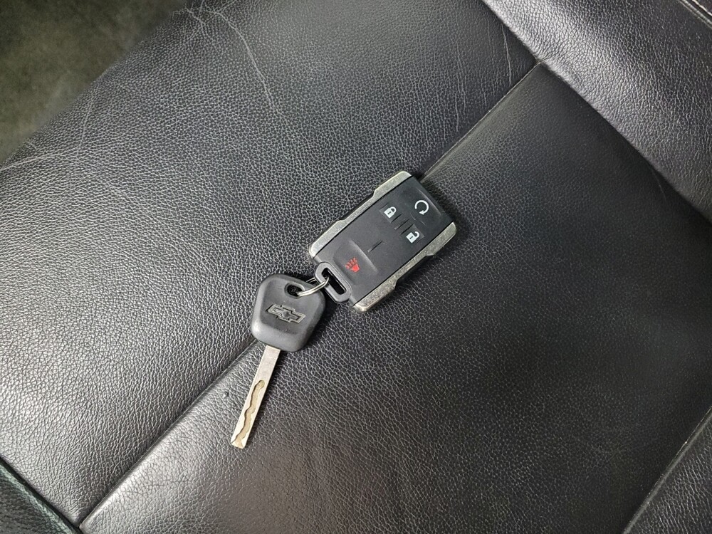 2018 Chevrolet Silverado 1500 in St. Louis, MO 63125 - 18126220 32