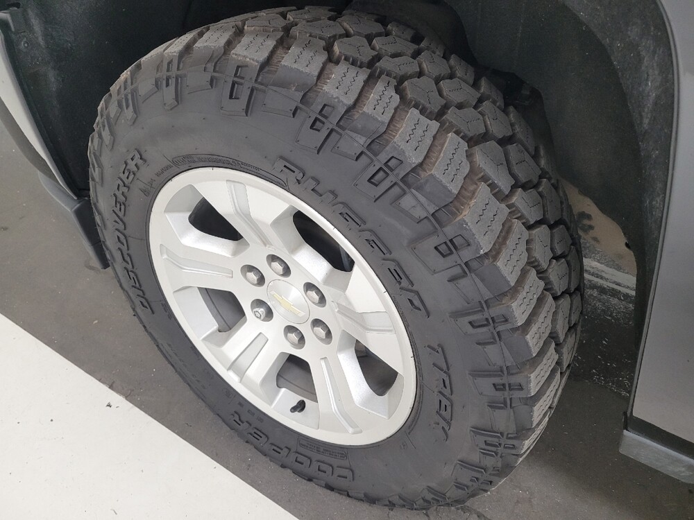 2018 Chevrolet Silverado 1500 in St. Louis, MO 63125 - 18126220 31