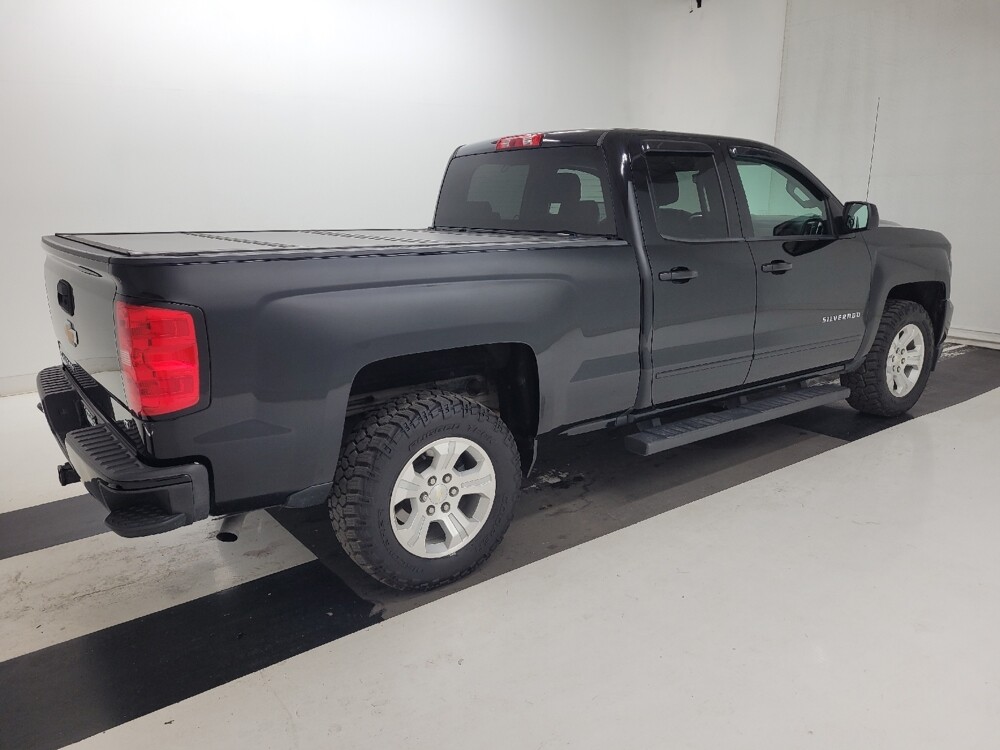 2018 Chevrolet Silverado 1500 in St. Louis, MO 63125 - 18126220 10