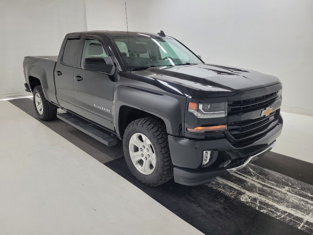 2018 Chevrolet Silverado 1500 in St. Louis, MO 63125 - 18126220 13