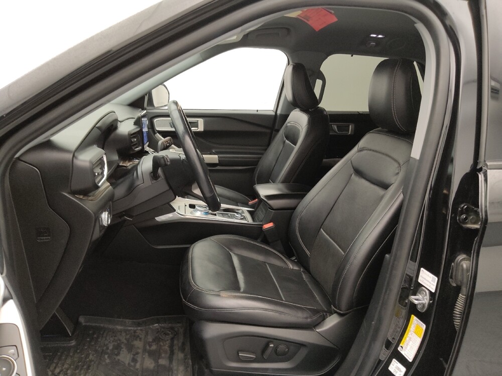 2022 Ford Explorer in St. Louis, MO 63136 - 18126221 17
