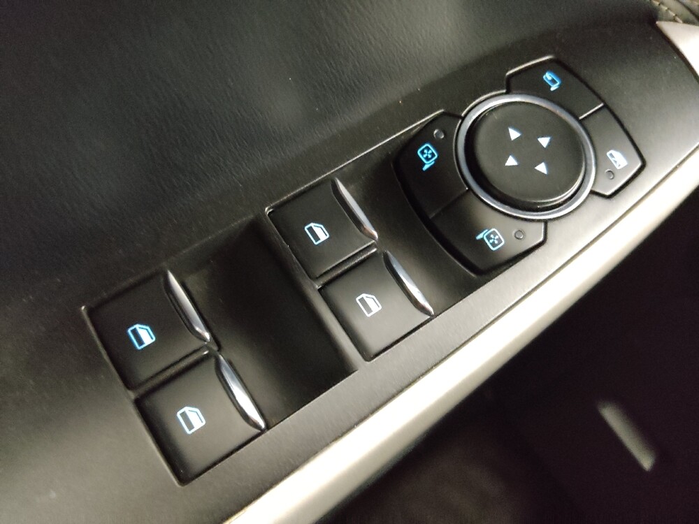 2022 Ford Explorer in St. Louis, MO 63136 - 18126221 27