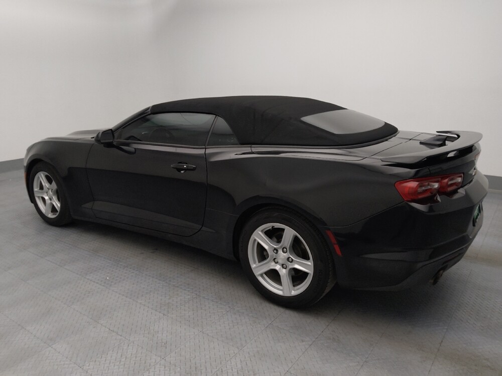 2020 Chevrolet Camaro in Wichita, KS 67207 - 18126223 3