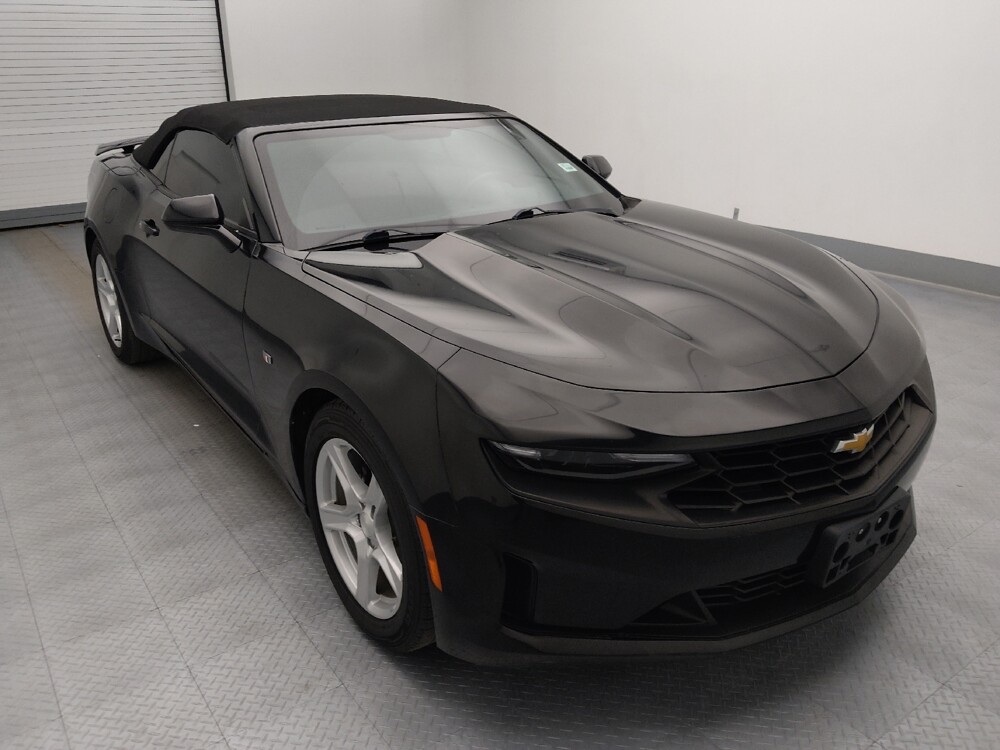 2020 Chevrolet Camaro in Wichita, KS 67207 - 18126223 13