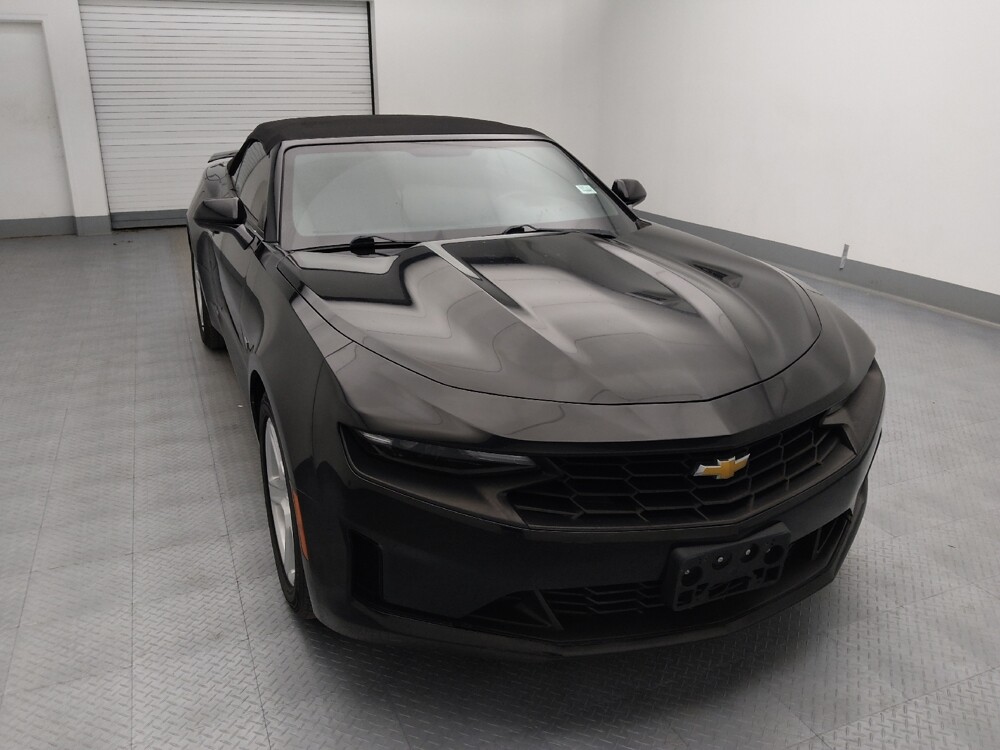 2020 Chevrolet Camaro in Wichita, KS 67207 - 18126223 14