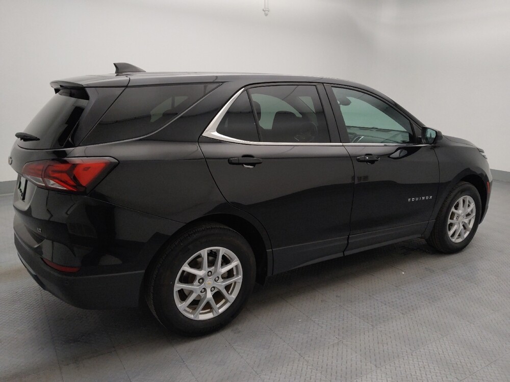 2022 Chevrolet Equinox in Wichita, KS 67207 - 18126226 10