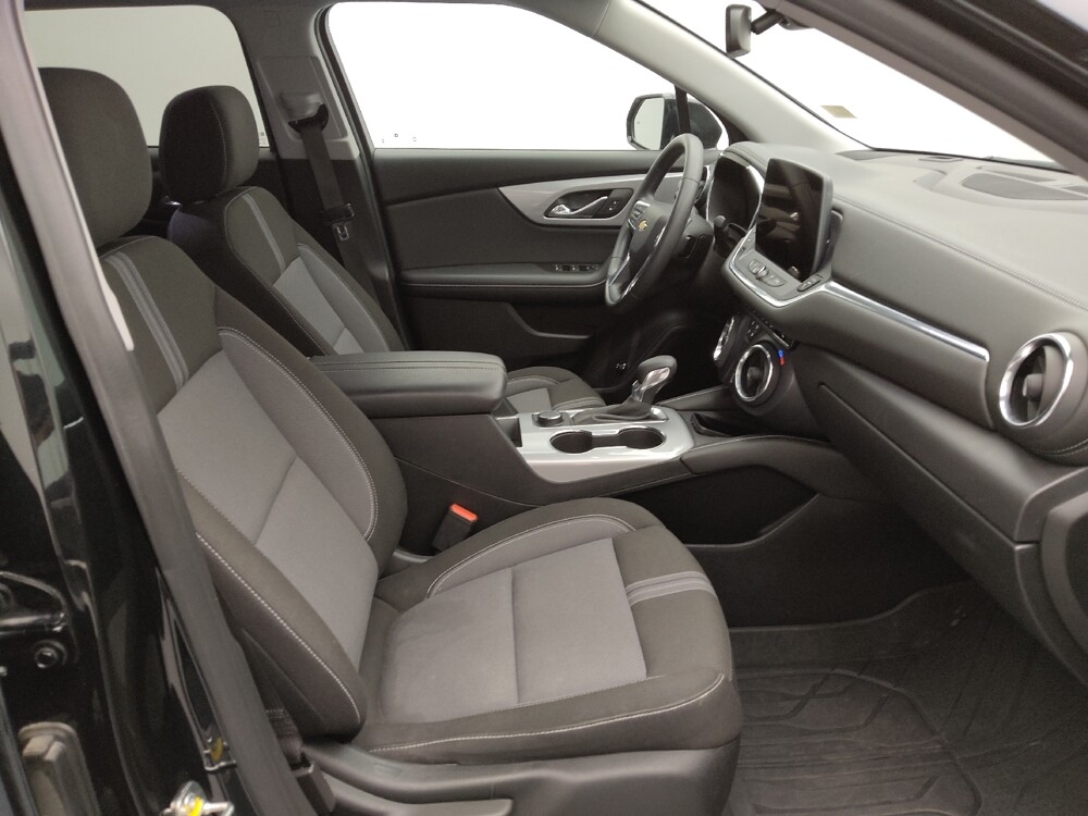 2024 Chevrolet Blazer in Independence, MO 64055 - 18126228 21