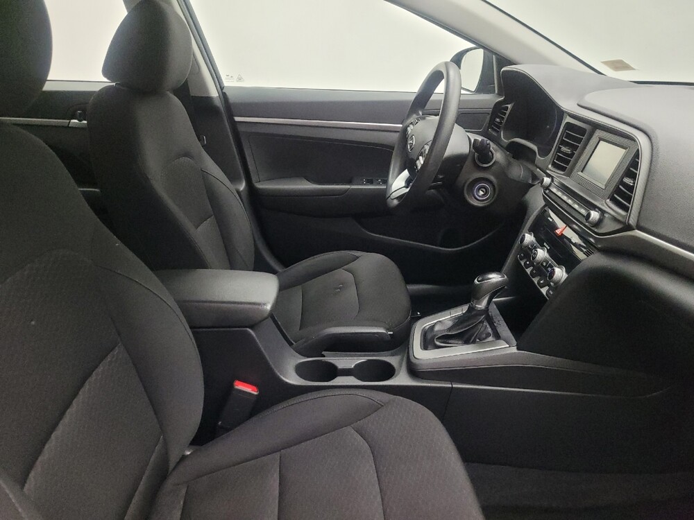 2020 Hyundai Elantra in Des Moines, IA 50310 - 18126229 21