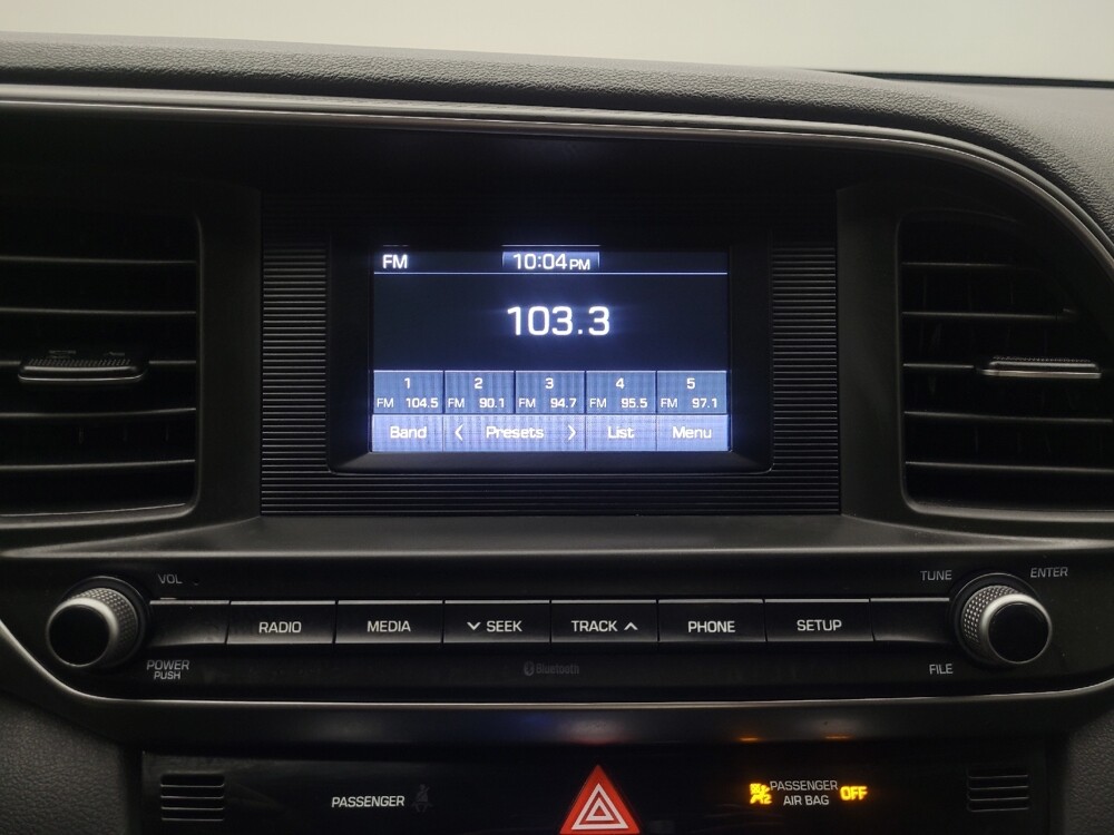 2020 Hyundai Elantra in Des Moines, IA 50310 - 18126229 25