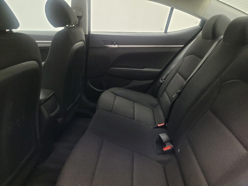 2020 Hyundai Elantra in Des Moines, IA 50310 - 18126229 18