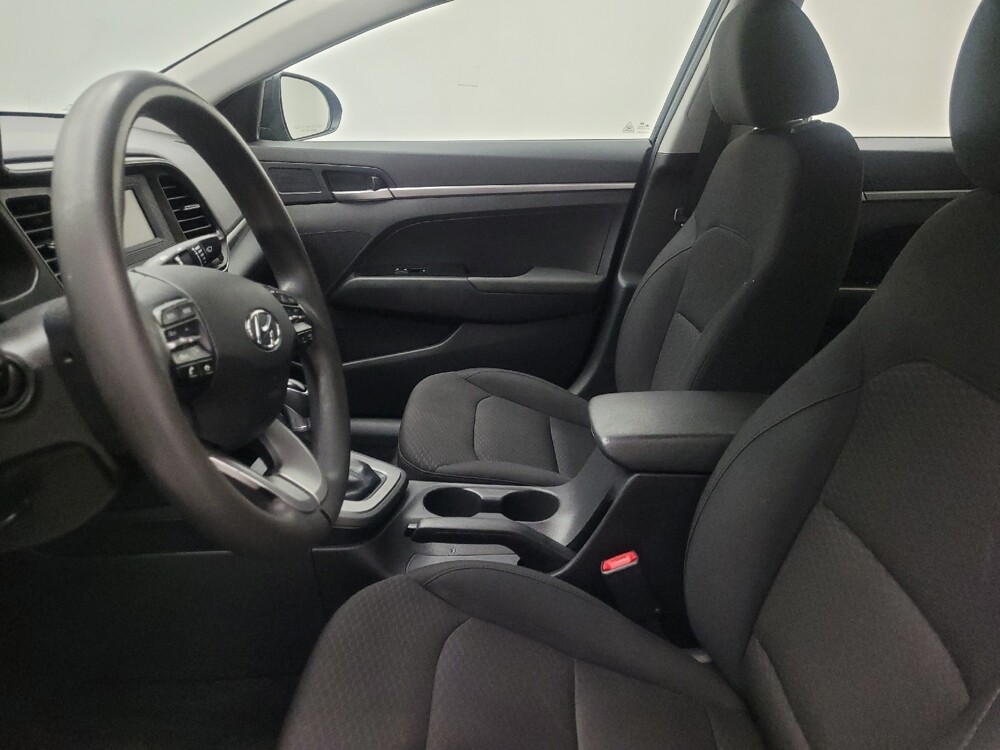 2020 Hyundai Elantra in Des Moines, IA 50310 - 18126229 17