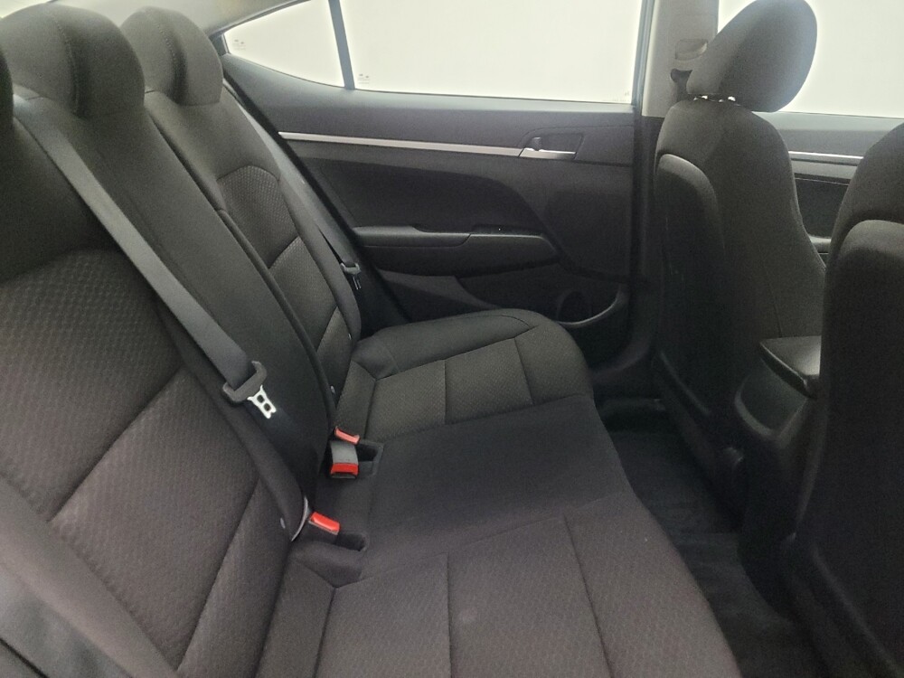 2020 Hyundai Elantra in Des Moines, IA 50310 - 18126229 19