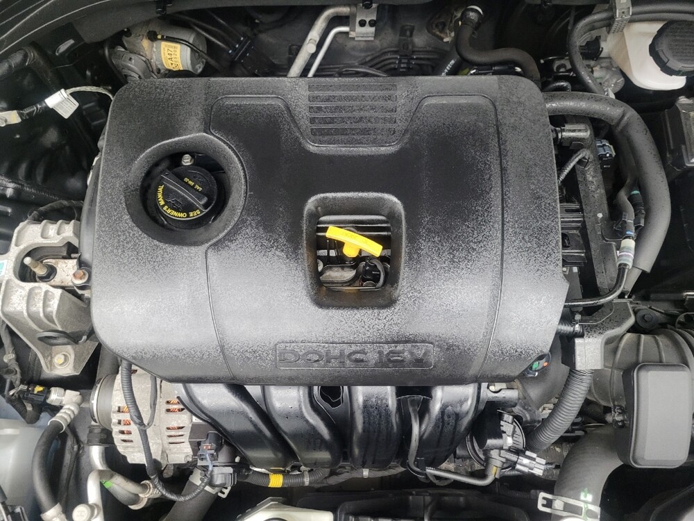 2020 Hyundai Elantra in Des Moines, IA 50310 - 18126229 30