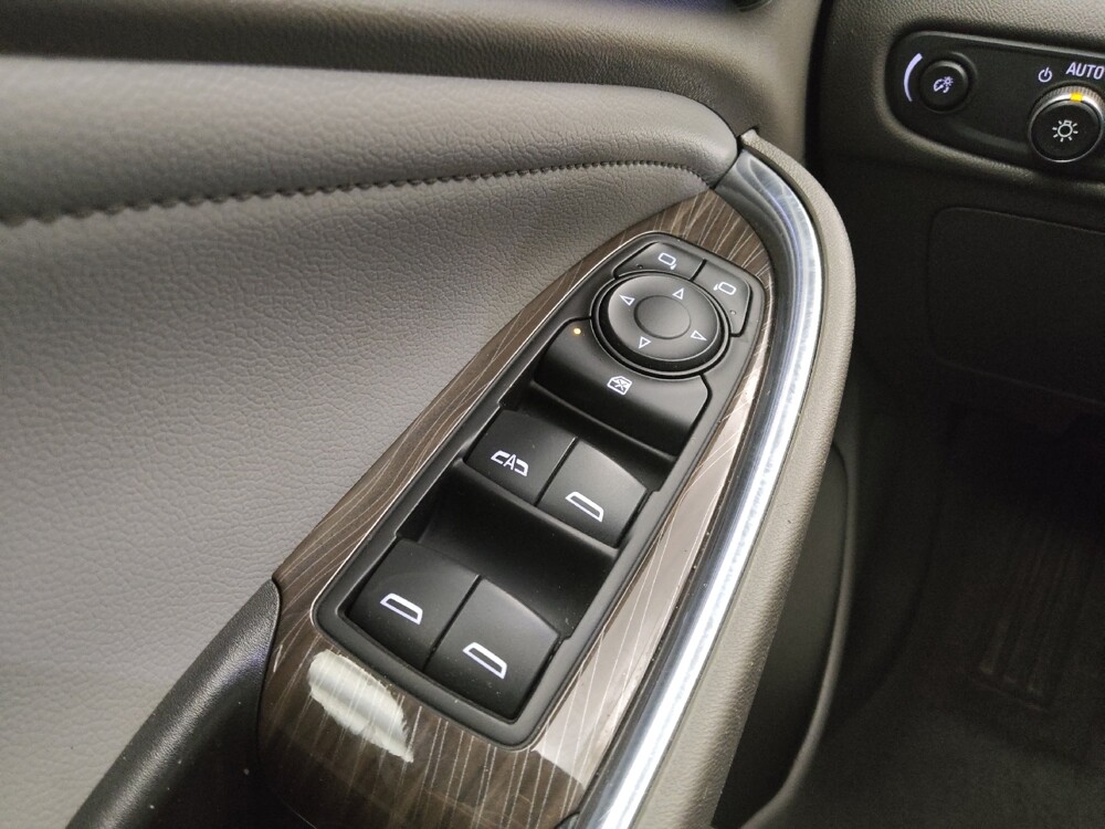 2018 Chevrolet Malibu in Midlothian, IL 60445 - 18126231 27