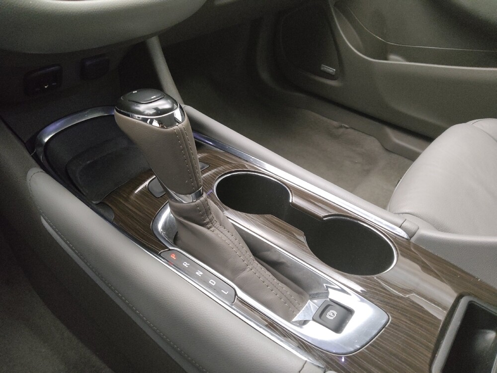 2018 Chevrolet Malibu in Midlothian, IL 60445 - 18126231 26