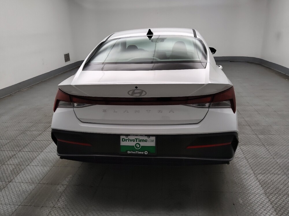 2024 Hyundai Elantra in Lombard, IL 60148 - 18126232 7