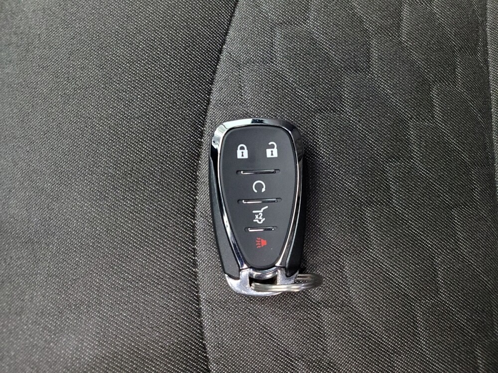 2019 Chevrolet Equinox in Eastpointe, MI 48021 - 18126234 32