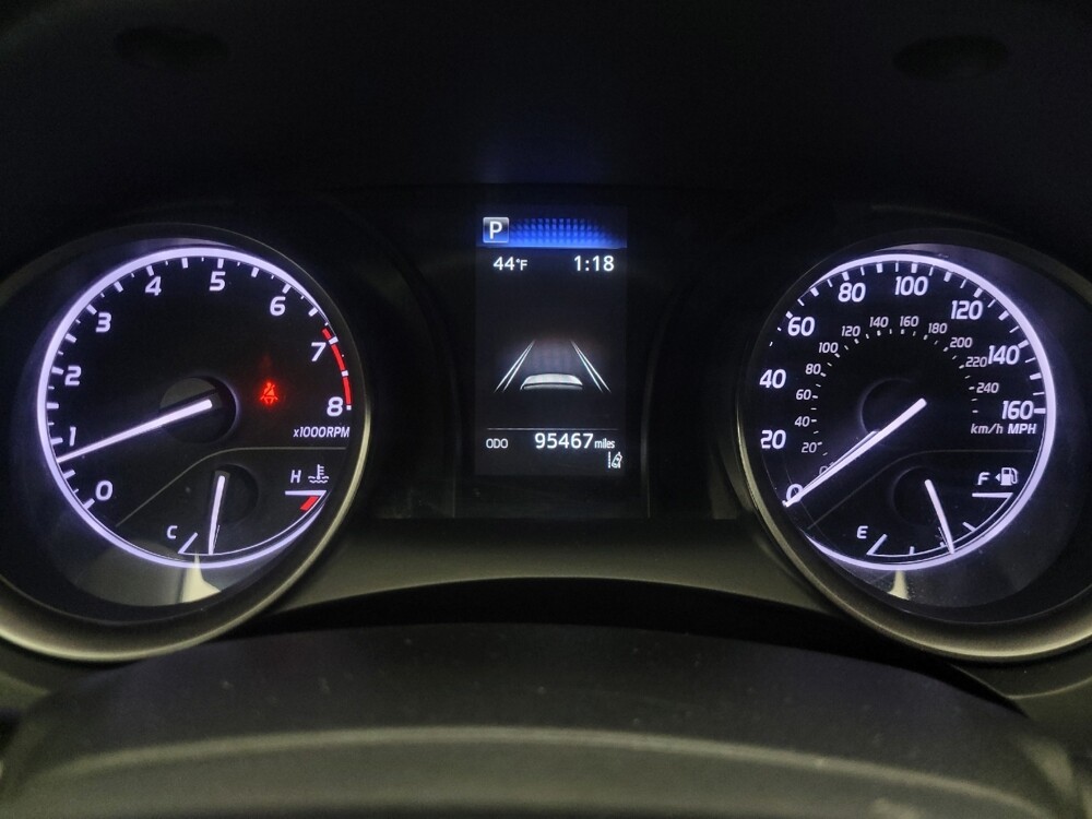 2021 Toyota Camry in Indianapolis, IN 46219 - 18126238 23