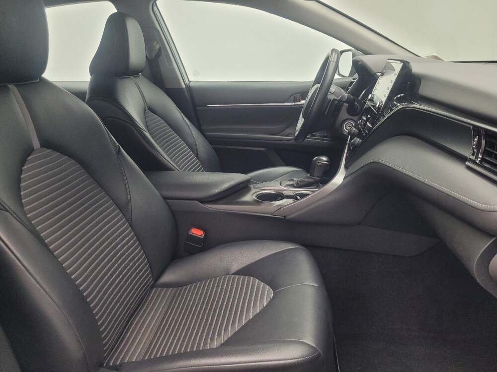 2021 Toyota Camry in Indianapolis, IN 46219 - 18126238 21