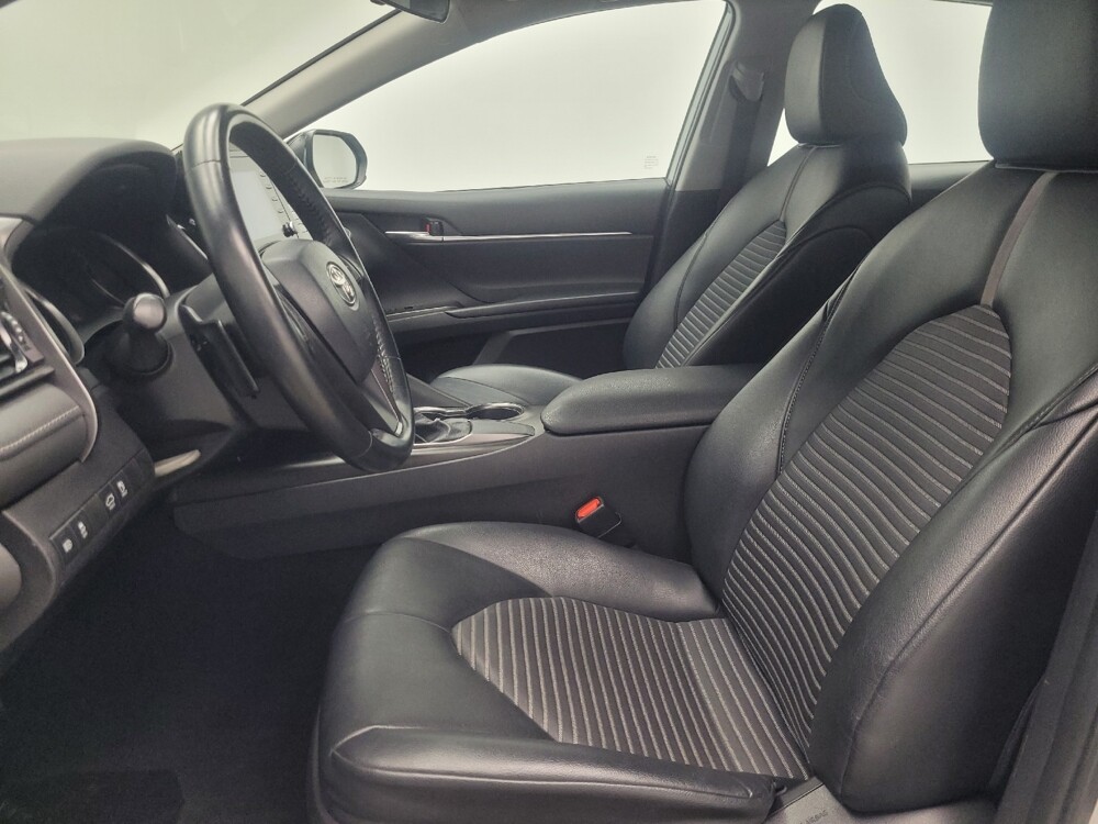 2021 Toyota Camry in Indianapolis, IN 46219 - 18126238 17