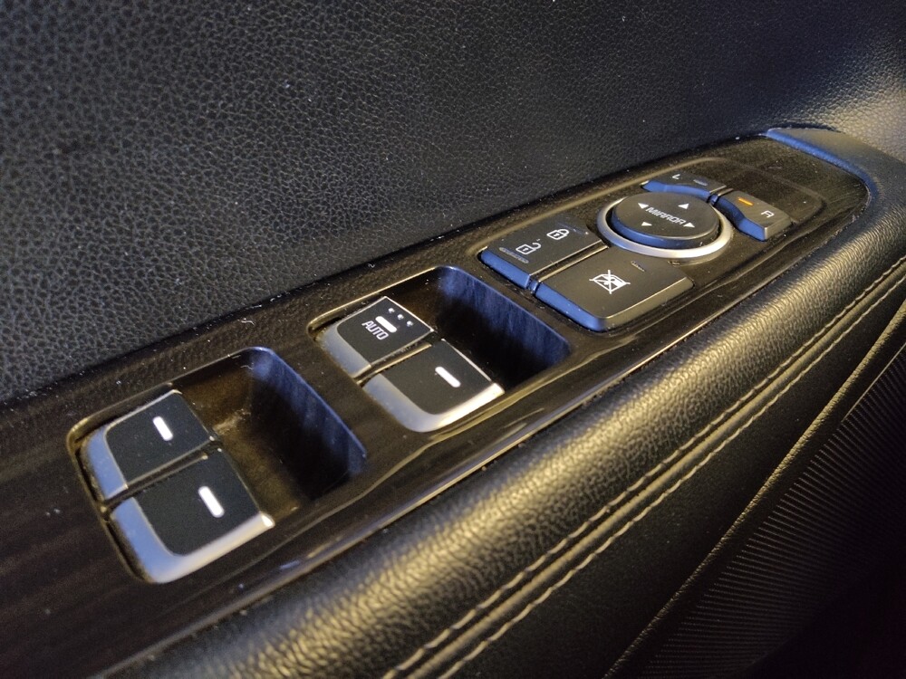 2020 Kia Sorento in Phoenix, AZ 85015 - 18126251 27