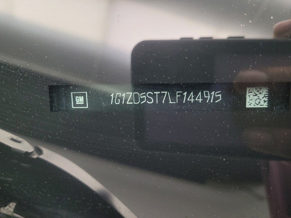 2020 Chevrolet Malibu in Highland, IN 46322 - 18126253 33