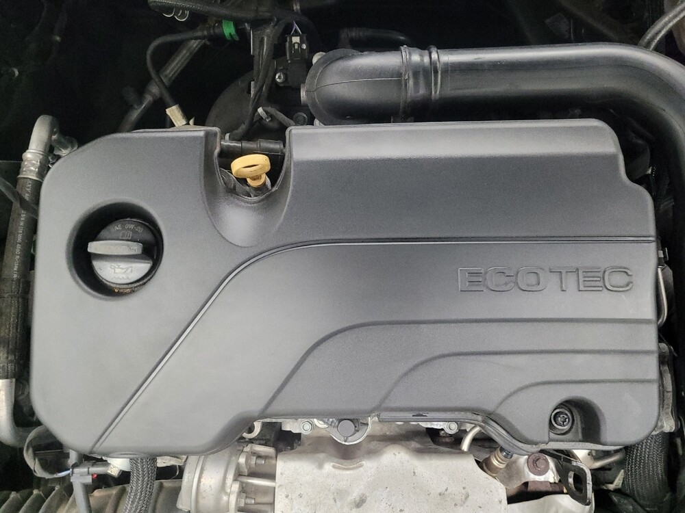 2020 Chevrolet Malibu in Highland, IN 46322 - 18126253 30