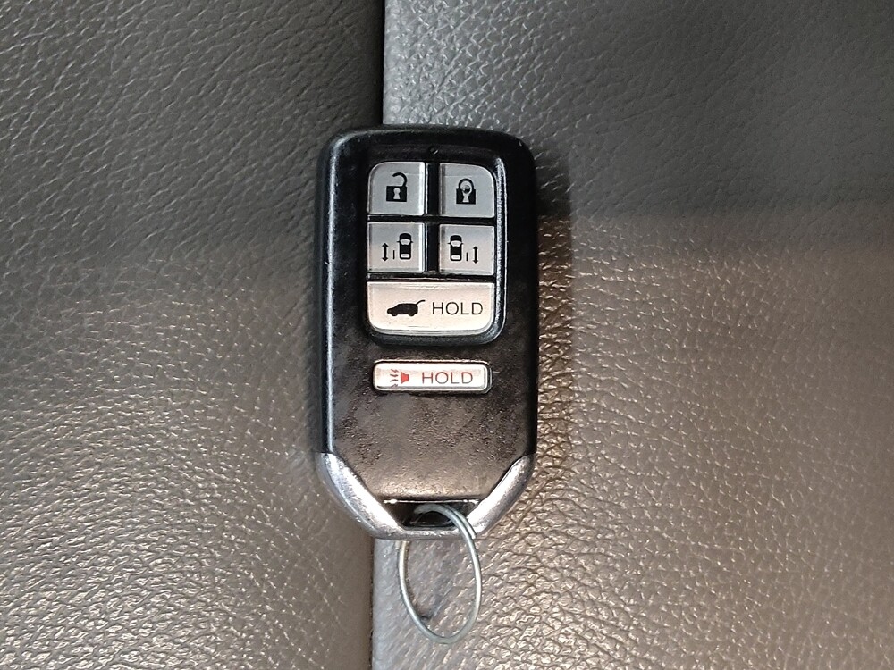 2016 Honda Odyssey in Fairfield, OH 45014 - 18126255 32