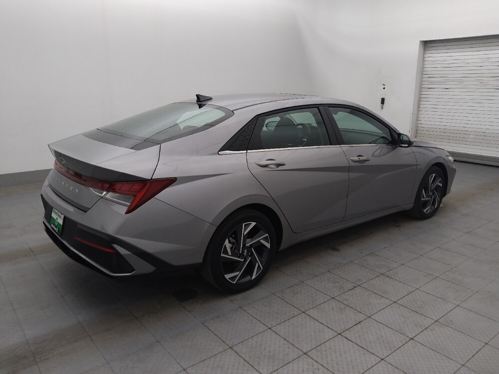 2025 Hyundai Elantra in Tallahassee, FL 32304 - 18126262 10