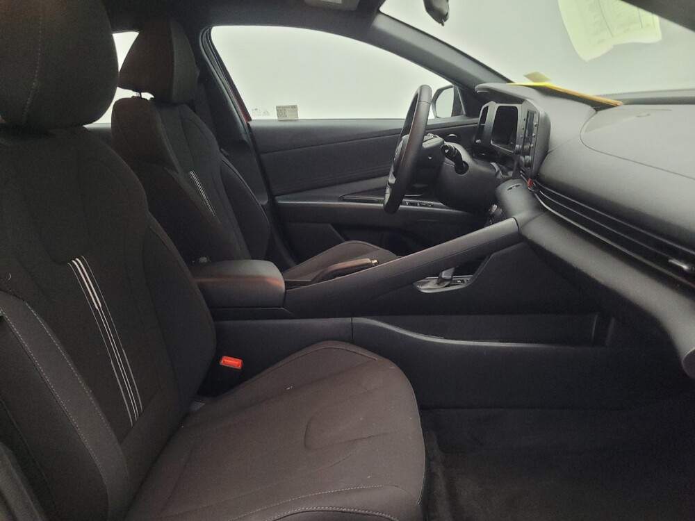 2025 Hyundai Elantra in Marietta, GA 30062 - 18126265 21